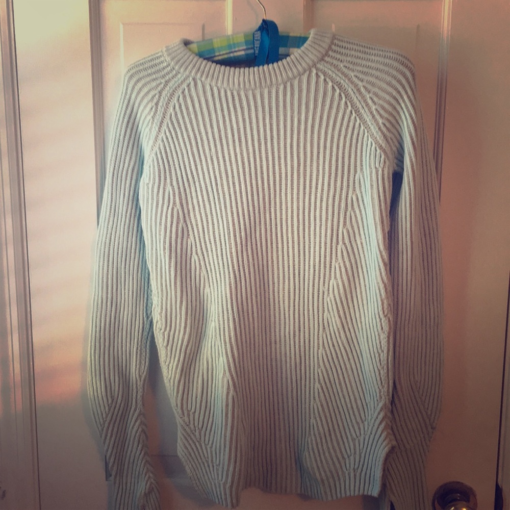 Sea foam green Ivivva sz 14 sweater.